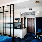 Hanza Tower 14th Floor Cityview, Balcony, Sauna, Pool, Jacuzzi *