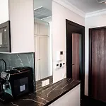 Hanza Tower 14th Floor Cityview, Balcony, Sauna, Pool, Jacuzzi Lägenhet *