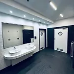 公寓 Hanza Tower 14th Floor Cityview, Balcony, Sauna, Pool, Jacuzzi 什切青