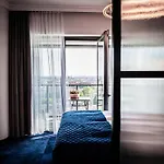 Hanza Tower 14th Floor Cityview, Balcony, Sauna, Pool, Jacuzzi 什切青