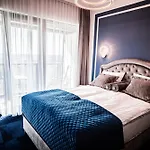 Hanza Tower 14th Floor Cityview, Balcony, Sauna, Pool, Jacuzzi 公寓 *