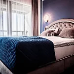 Appartement Hanza Tower 14th Floor Cityview, Balcony, Sauna, Pool, Jacuzzi *