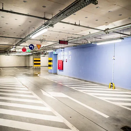 Hanza Tower 14th Floor Cityview, Balcony, Sauna, Pool, Jacuzzi Appartement