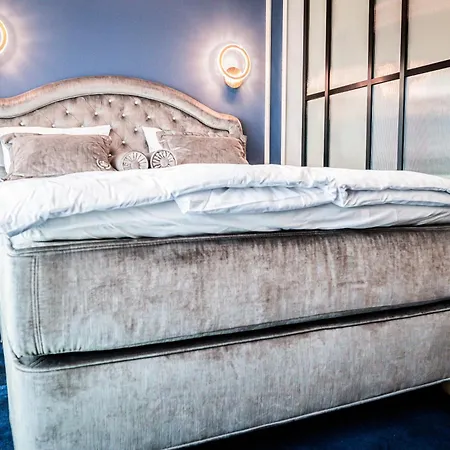 Hanza Tower 14th Floor Cityview, Balcony, Sauna, Pool, Jacuzzi * Szczecin