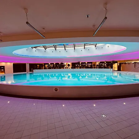 Appartement Hanza Tower 14th Floor Cityview, Balcony, Sauna, Pool, Jacuzzi