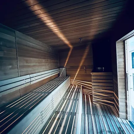 公寓 Hanza Tower 14th Floor Cityview, Balcony, Sauna, Pool, Jacuzzi 什切青