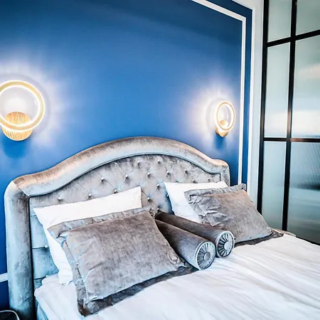 Hanza Tower 14th Floor Cityview, Balcony, Sauna, Pool, Jacuzzi Appartement