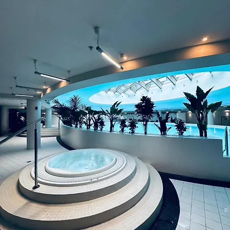 Appartement Hanza Tower 14th Floor Cityview, Balcony, Sauna, Pool, Jacuzzi