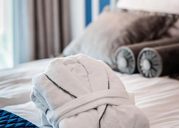 Hanza Tower 14th Floor Cityview, Balcony, Sauna, Pool, Jacuzzi * Szczecin