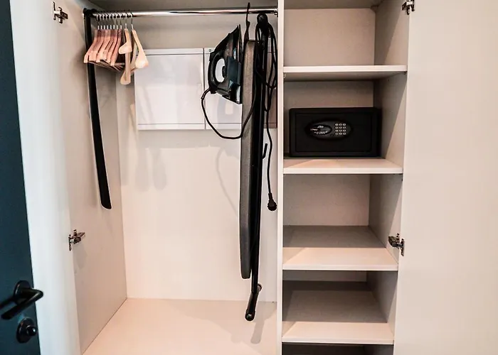 Appartement Hanza Tower 14th Floor Cityview, Balcony, Sauna, Pool, Jacuzzi