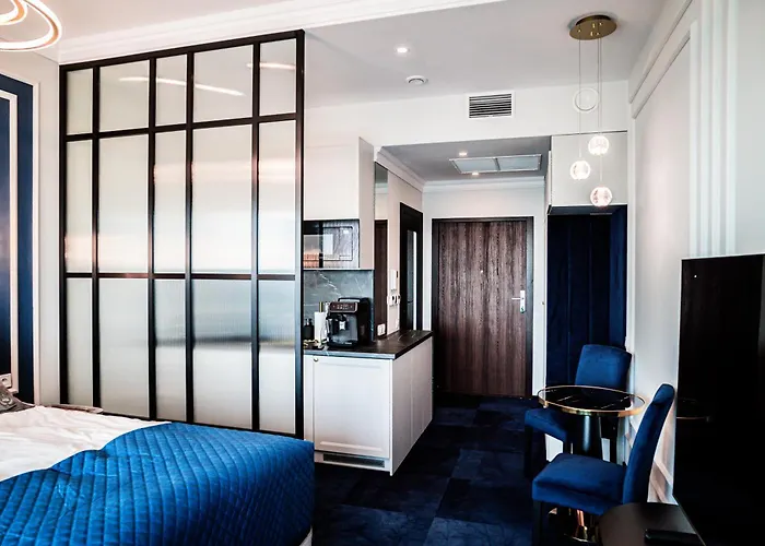 Hanza Tower 14th Floor Cityview, Balcony, Sauna, Pool, Jacuzzi