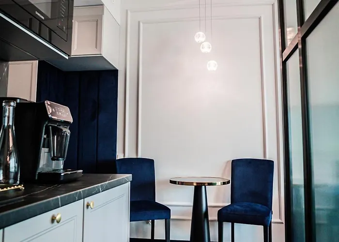 Hanza Tower 14th Floor Cityview, Balcony, Sauna, Pool, Jacuzzi Appartement *