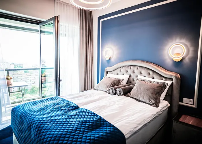 Hanza Tower 14th Floor Cityview, Balcony, Sauna, Pool, Jacuzzi Appartement *