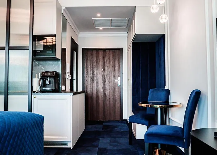 Appartement Hanza Tower 14th Floor Cityview, Balcony, Sauna, Pool, Jacuzzi *