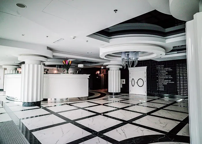 Appartement Hanza Tower 14th Floor Cityview, Balcony, Sauna, Pool, Jacuzzi *