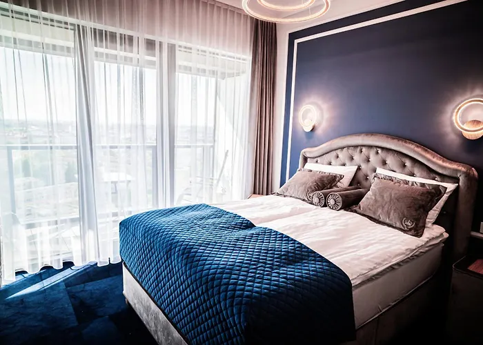 Hanza Tower 14th Floor Cityview, Balcony, Sauna, Pool, Jacuzzi Daire *