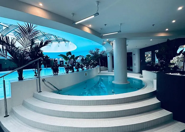 Appartement Hanza Tower 14th Floor Cityview, Balcony, Sauna, Pool, Jacuzzi *